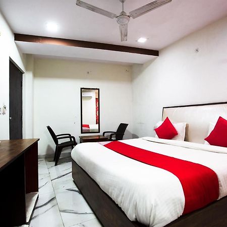 โอโย 44174 โฮเต็ล มิดทาวน์ ไพรม์ Hotel Harthala ภายนอก รูปภาพ