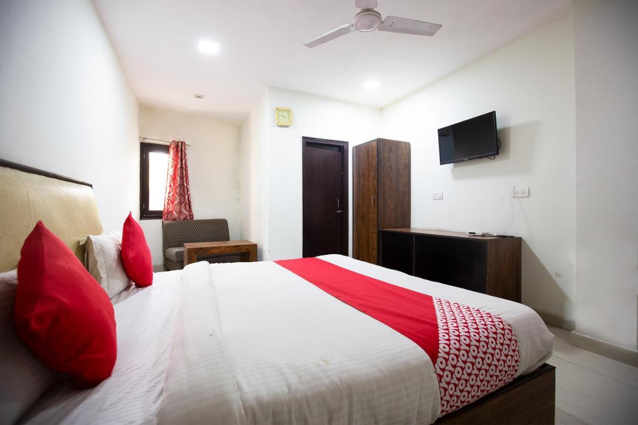 โอโย 44174 โฮเต็ล มิดทาวน์ ไพรม์ Hotel Harthala ภายนอก รูปภาพ