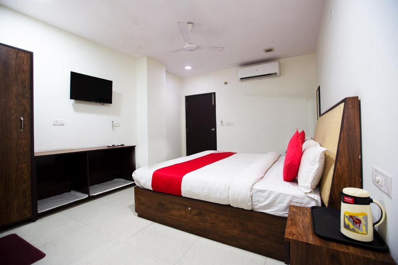โอโย 44174 โฮเต็ล มิดทาวน์ ไพรม์ Hotel Harthala ภายนอก รูปภาพ